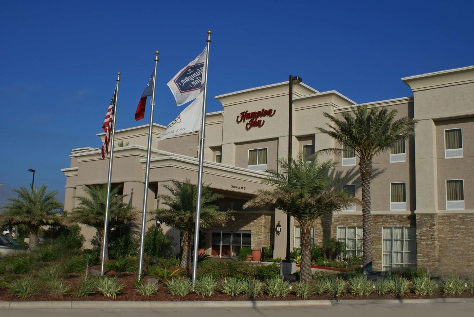 Hampton Inn Orange Exterior photo