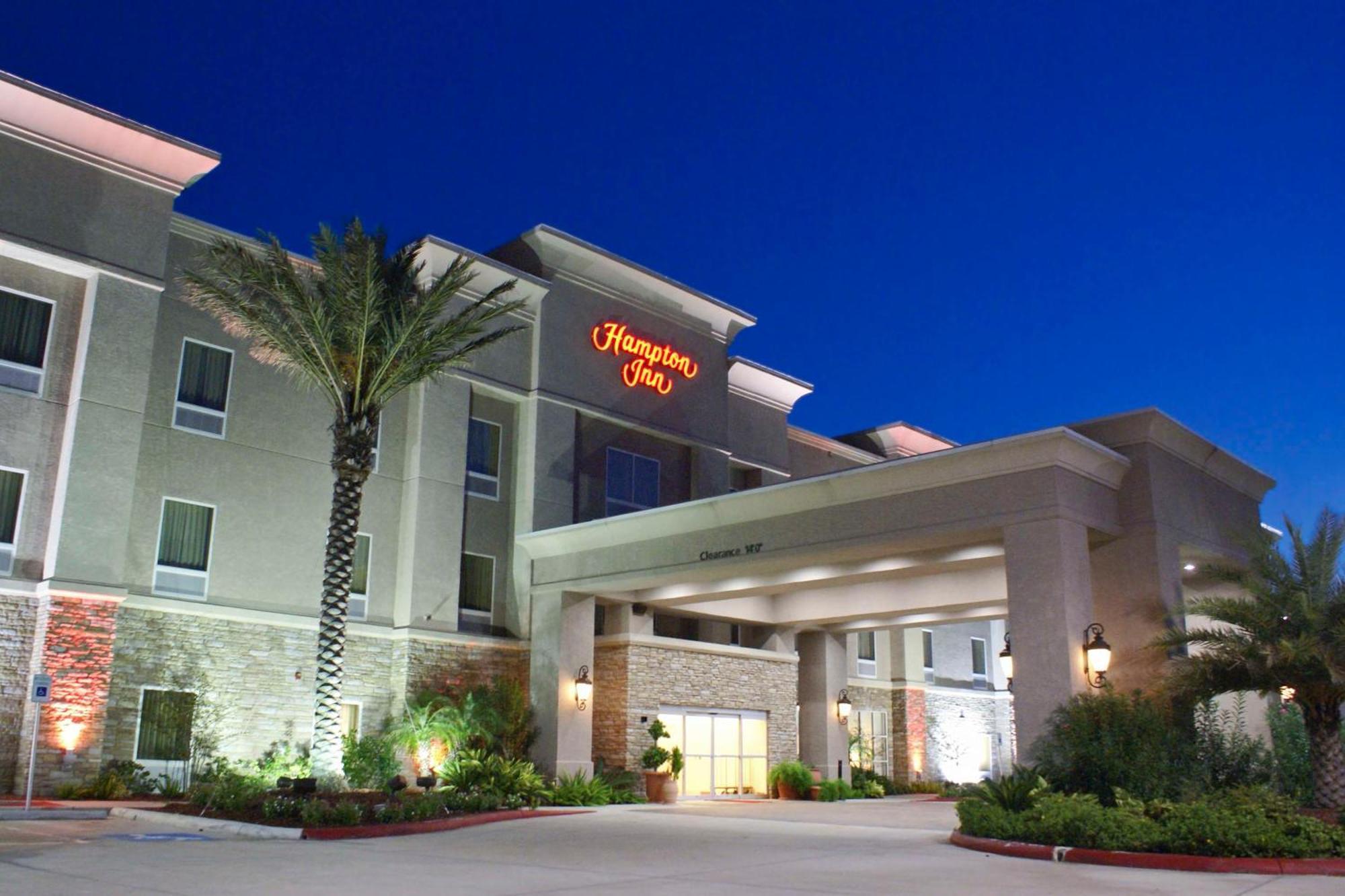 Hampton Inn Orange Exterior photo